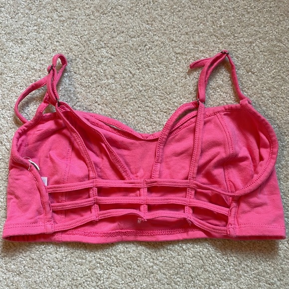 Pink Garage crop top size XS - Picture 2 of 3